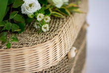Load image into Gallery viewer, Handwoven seagrass pet coffin corner close up.
