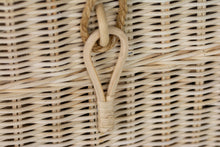Load image into Gallery viewer, Handwoven rattan pet coffin toggle close up.

